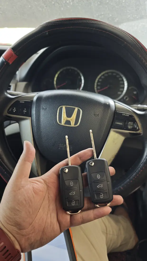 Duplicate remote kenderaan disiapkan DH Autokey